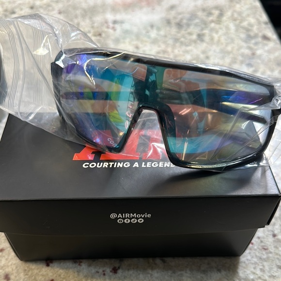 Air Jordan Black and Red Glasses Case - Picture 4 of 5